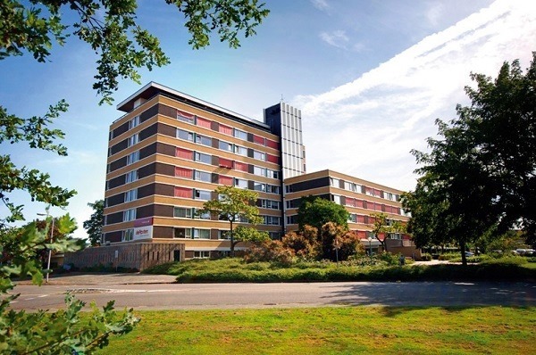 Hoofdgebouw de Posten in Enschede