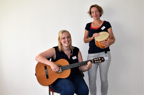 Renee Tacken en Marjanka Groen, muziektherapeuten de Posten