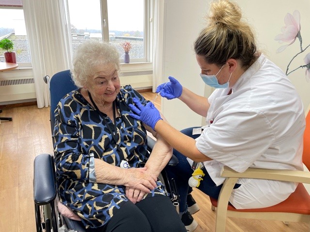 Eerste ''boostervaccinaties'' vandaag (25/11/21) bij bewoners gezet!